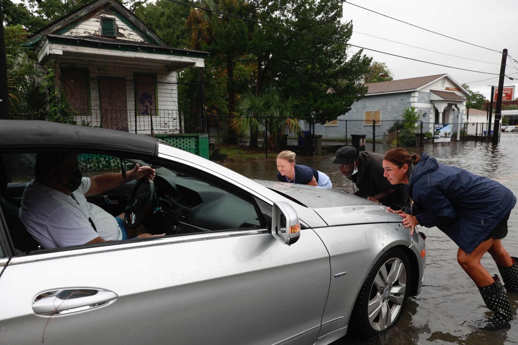 SEC OPTION Andy - push car - pc-09260-ne-risingwatersmain2
